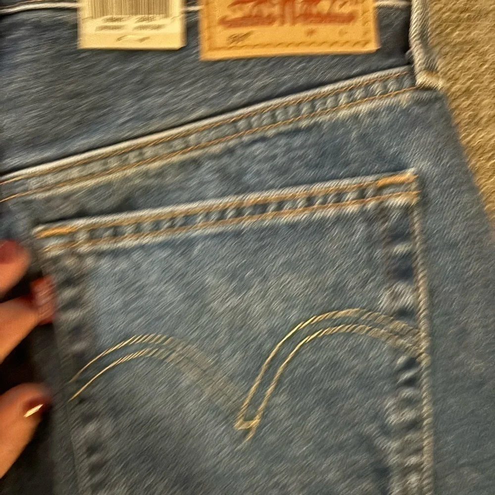 NWT! Levi's® Premium 501® ORIGINAL FIT HIGH RISE WOMEN'S SHORTS Size 27
